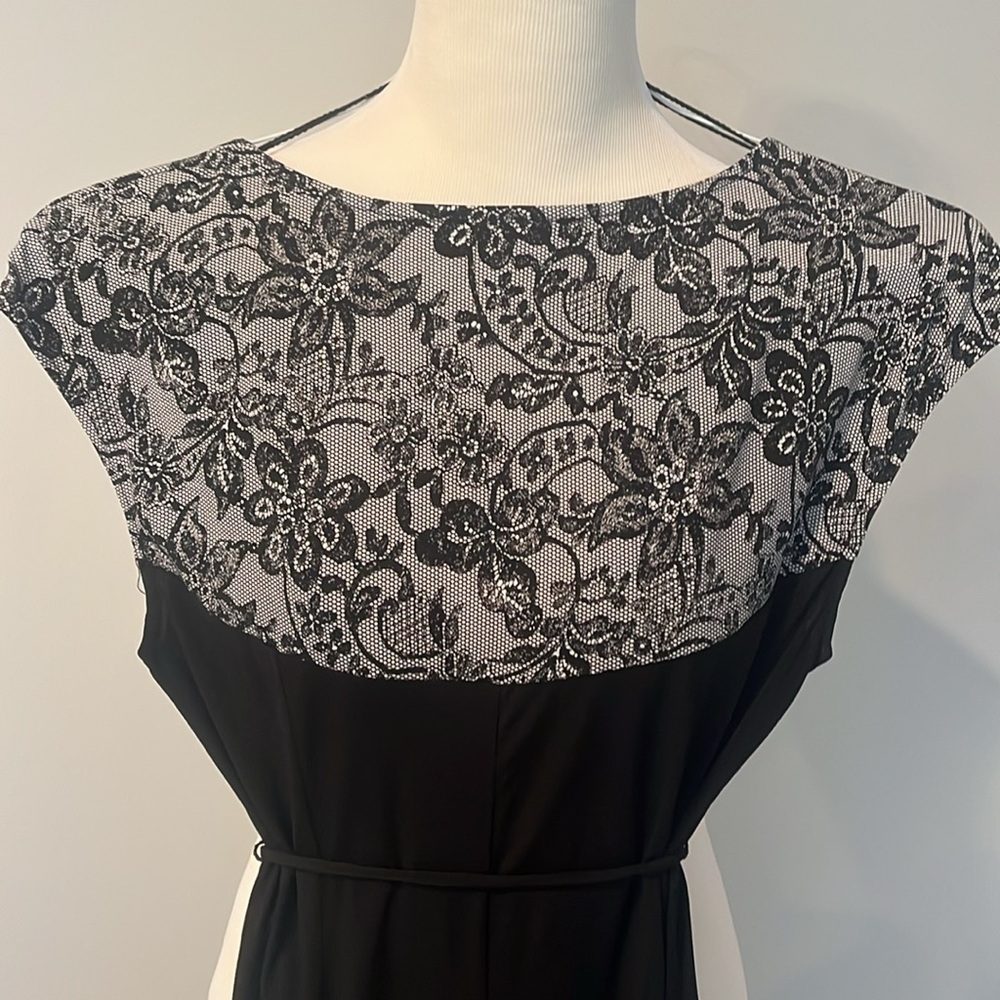 Maternity Dress - Picture 3 of 3
